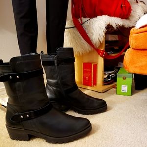 PAUL GREEN WOMAN'S LEATHER BOOTS SIZE 9.5